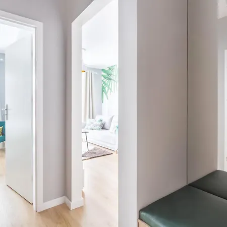 Apartment H2 Apartment- Gasiorowskich 4 - Parking Podziemny - Self Check In 24h - Mtp Targi - Pkp - Sklep Netto W Budynku *
