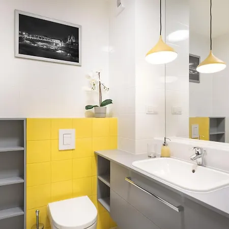 Apartment H2 Apartment- Gasiorowskich 4 - Parking Podziemny - Self Check In 24h - Mtp Targi - Pkp - Sklep Netto W Budynku